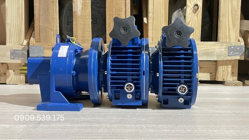 Cấu tạo hộp giảm tốc 3 cấp (2 UDL và 1 Cycloid)