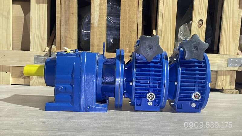 Cấu tạo hộp giảm tốc 3 cấp (2 UDL và 1 R)