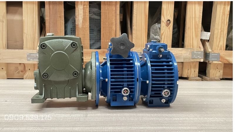 Cấu tạo hộp giảm tốc 3 cấp (2 UDL và 1 WPDA)