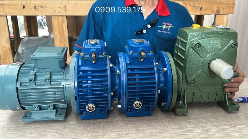 Image of instructions on how to install the electric motor with 2 UDL and 1 WPDA