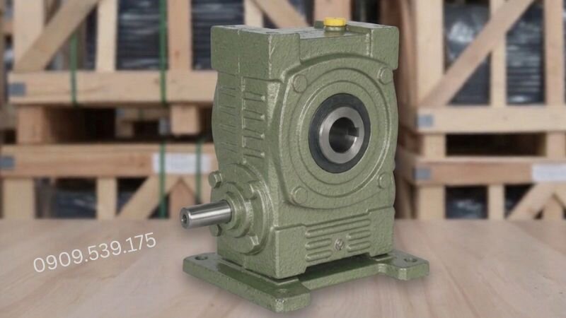 Instructions for adding oil to WPWKA worm gearbox