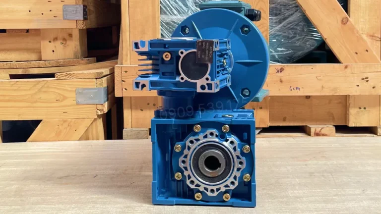 Góc phía sau của Motor giảm tốc 2 cấp NMRV 40 – 75
