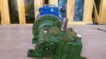 Phần trục vít bánh vít của Motor giảm tốc 2 cấp UDL 1.5kW - WPDO 100