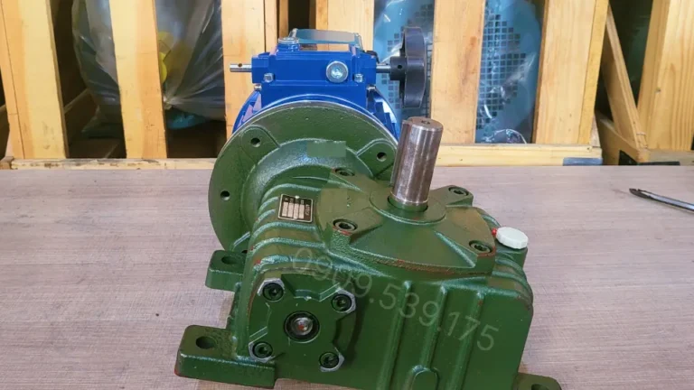 Phần trục vít bánh vít của Motor giảm tốc 2 cấp UDL 1.5kW - WPDO 80
