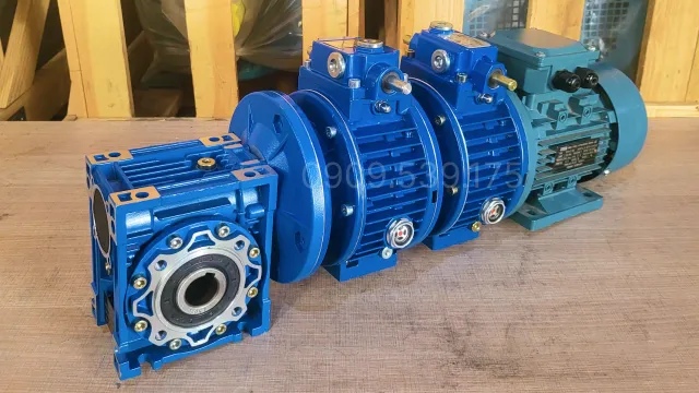 Motor giảm tốc 3 cấp (2 UDL 1.5kW và 1 NMRV 75) chính hãng