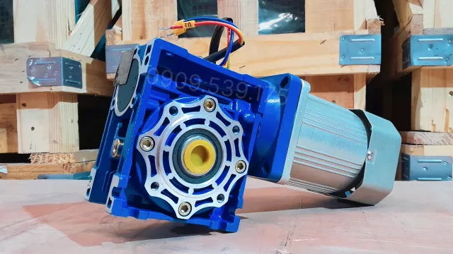 Motor giảm tốc mini NMRV 40 160w chính hãng
