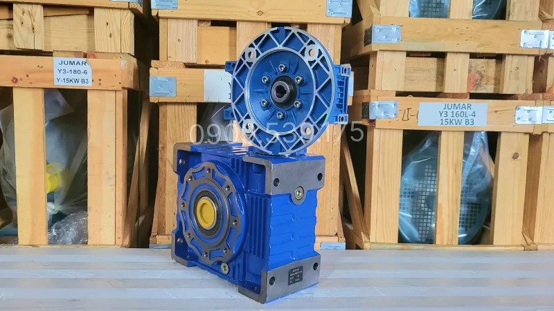 External appearance of the 2-Stage NMRV Worm Gearbox 63 - 130