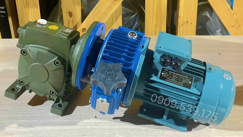 Thiết kế tổng quan motor giảm tốc 2 cấp UDL 2.2kW - WPDS 120