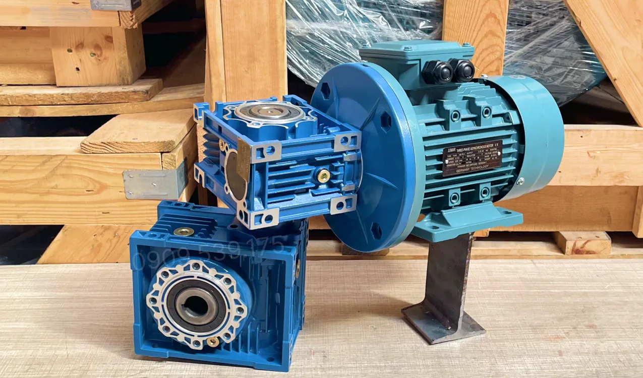 Ứng dụng motor giảm tốc 2 cấp NMRV 63 - 75