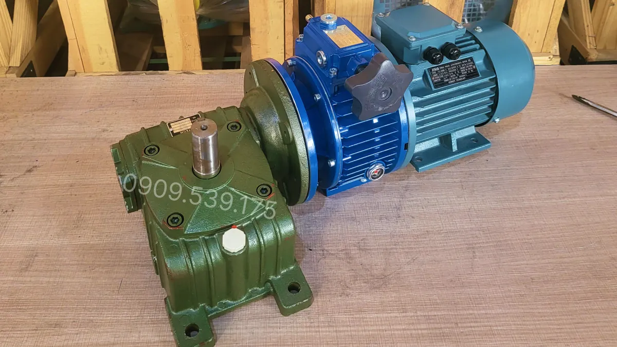 Ứng dụng motor giảm tốc 2 cấp UDL 0.8kW - WPDO 70