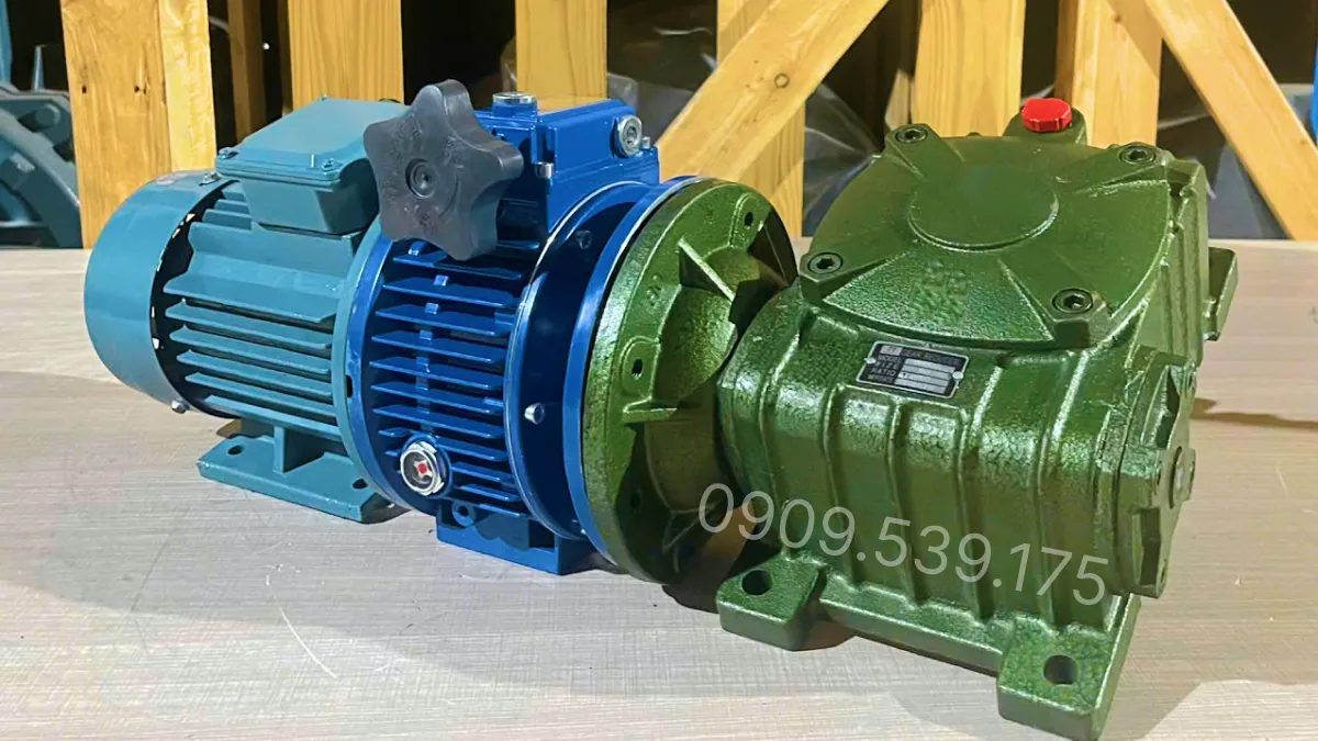 Ứng dụng motor giảm tốc 2 cấp UDL 1.5kW - WPDX 100