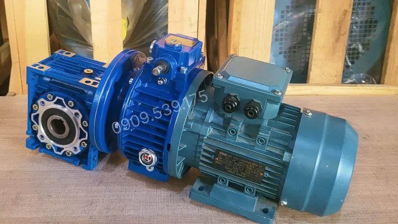 Ứng dụng motor giảm tốc 2 cấp UDL 2.2kW - NMRV 75
