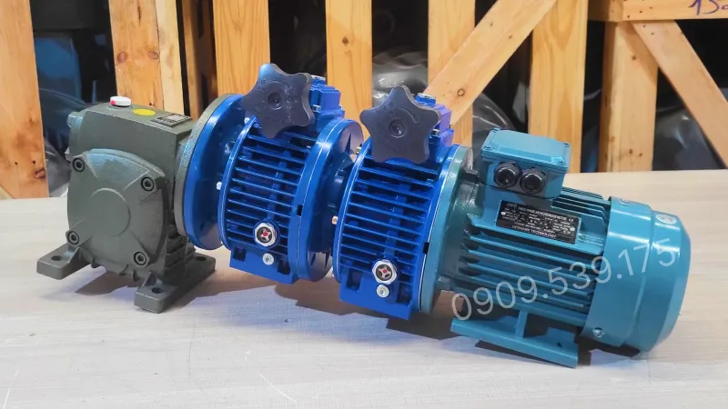 Applications of the 3-Stage Gear Motor (2 UDL 0.37kW And 1 WPDS 60)