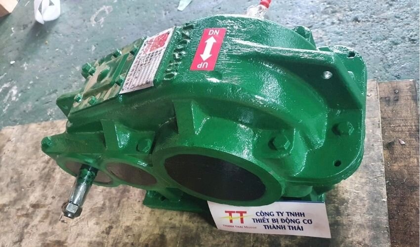Ưu điểm hộp giảm tốc ZQ 3 cấp