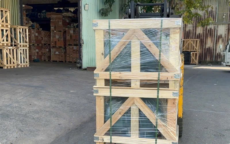 2 con động cơ điện chuẩn bị đưa về kho
