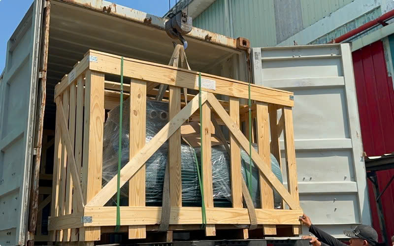 Cẩu đọng cơ điện 3 pha về kho