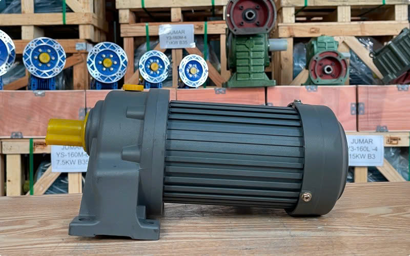 Motor giảm tốc