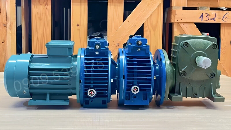 Động cơ giảm tốc điều tốc cơ từ 1.1kW đến 3.7kW