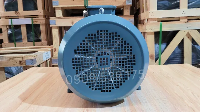 Quạt tản nhiệt của động cơ điện 3 pha 30kW 40Hp