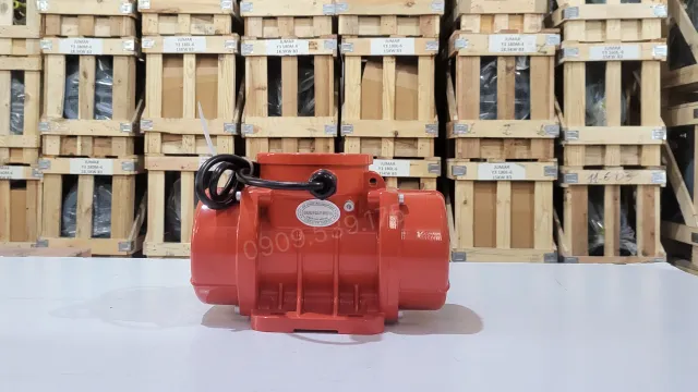 Vị trí chính diện Động cơ rung đầm rung mini 0.02kW