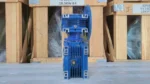 Hộp giảm tốc 2 cấp NMRV 75 - 90 mặt bên hông