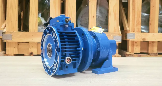 Hộp giảm tốc 2 cấp UDL 0.37kW - Cycloid X0 chính hãng
