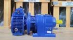 Hộp giảm tốc 2 cấp UDL 0.8kW - R47 góc trái
