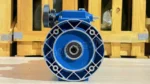 Góc trực diện của Hộp giảm tốc 3 cấp (2 UDL 0.37kW và 1 Cycloid X0)