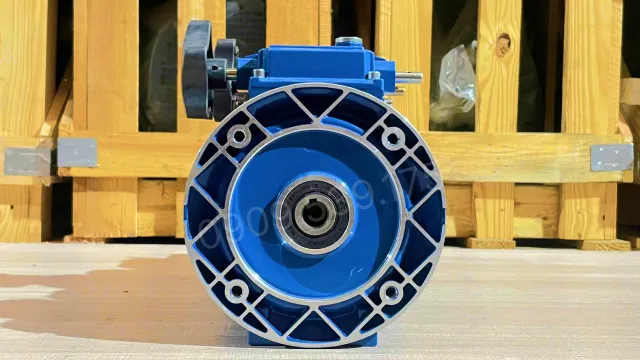 Góc trực diện của Hộp giảm tốc 3 cấp (2 UDL 0.8kW và 1 Cycloid X2)