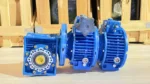 Góc bên phải của Hộp giảm tốc 3 cấp (2 UDL 1.5kW và 1 NMRV 75)