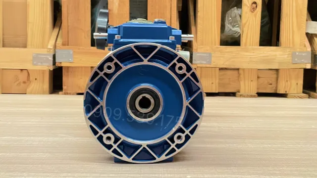 Góc trực diện của Hộp giảm tốc 3 cấp (2 UDL 1.5kW và 1 WPDA 80)