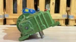 Phía sau là hộp giảm tốc của Hộp giảm tốc 3 cấp (2 UDL 2.2kW và 1 WPDX 120)