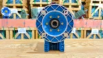 Gốc đối diện loa hộp giảm tốc NMRV 90