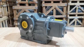 Hộp giảm tốc tải nặng trục vuông góc S 30kW 40Hp chính hãng