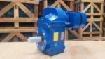 Motor giảm tốc tải nặng trục song song F 4kW 5.5Hp chính hãng
