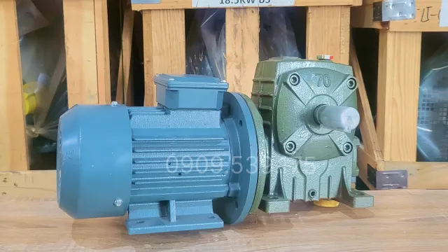 Motor giảm tốc WPDA 70 0.75kW 1Hp phù hợp lắp nhiều loại thiết bị