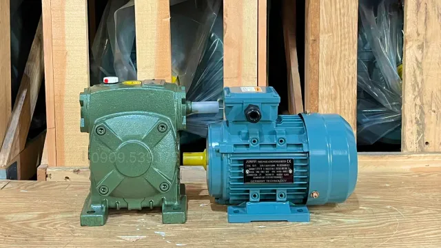Motor giảm tốc WPS 40 0.18kW 0.25Hp gồm motor điện và hộp giảm tốc