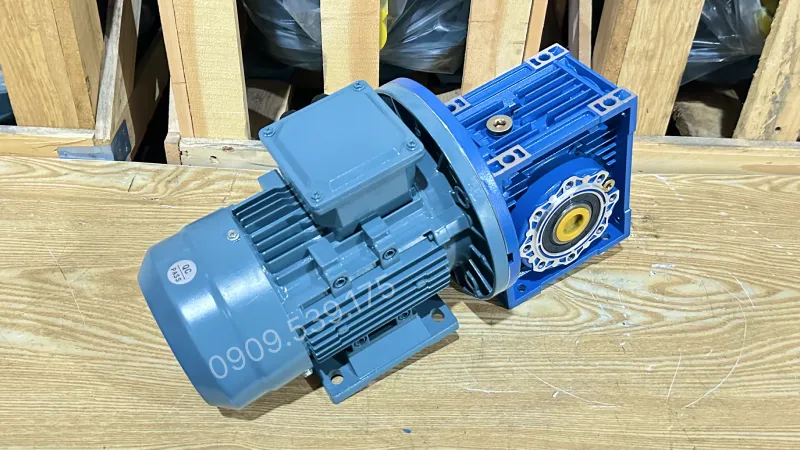 Thiết kế tổng quan motor giảm tốc NMRV 63 0.75kW 1Hp