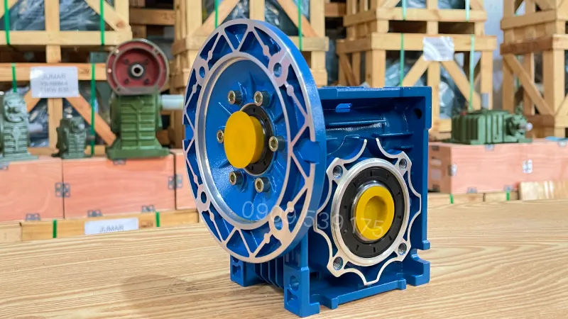 Ứng dụng hộp giảm tốc NMRV 50