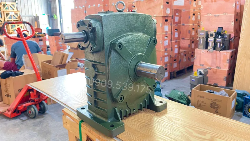 Ứng dụng hộp giảm tốc trục vít WPS 155