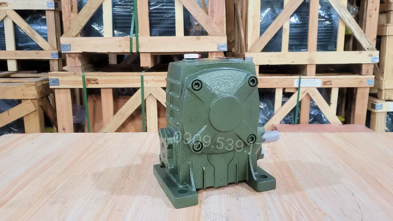Ứng dụng hộp giảm tốc trục vít WPA 50