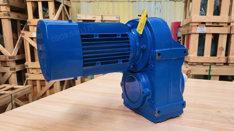 Application of Heavy Duty F-Series Parallel Shaft Helical Gear Motor 5.5kW 7.5Hp