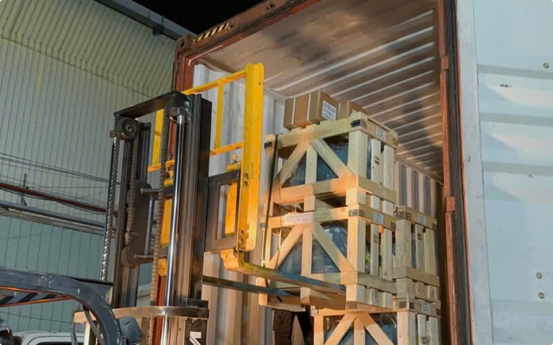 Lô hàng khủng các dòng động cơ điện vừa cập bên 