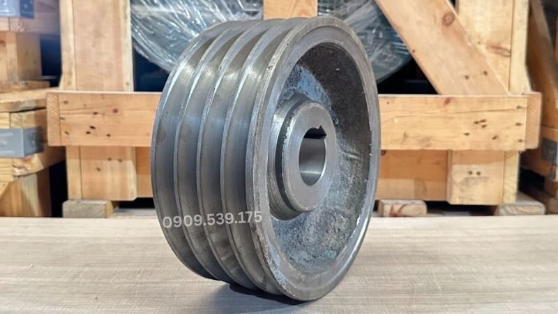 A pulley is a drive component used to transmit force and change the direction of motion between shafts via belts.