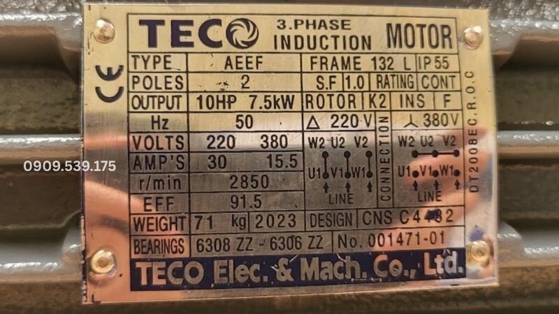Xem kỹ thông số trên nhãn máy bơm nước motor để chọn đúng công suất, lưu lượng và điện áp phù hợp.