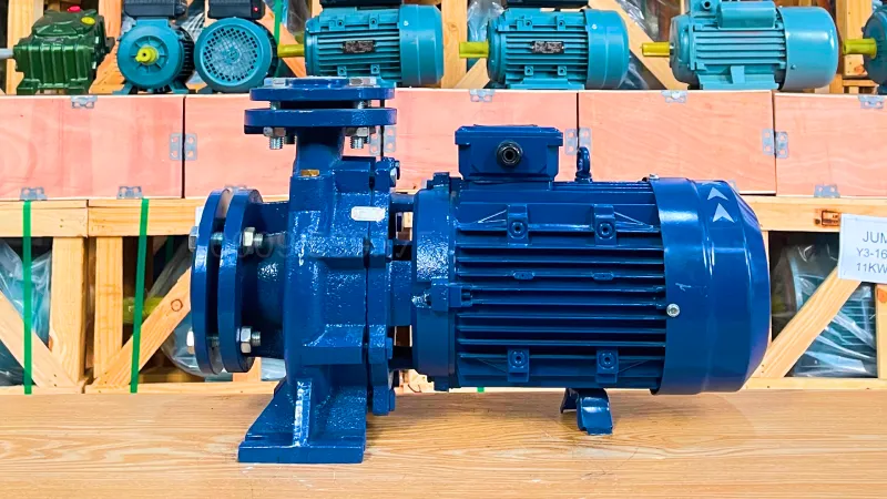 Góc chính diện của máy bơm nước 400m3/h
