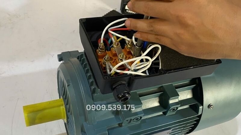 Đảo chiều động cơ điện 1 pha.