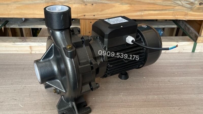 Máy bơm hút nước tại Thành Thái Motor.