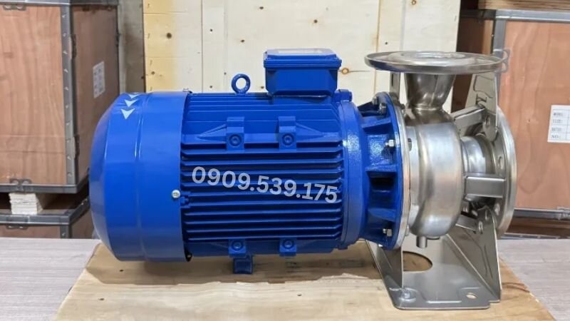 Máy bơm nước đẩy cao trục ngang đầu inox ECHM 2-20 0.37kW 0.5Hp là dòng bơm được thiết kế chuyên dùng cho nhu cầu cấp nước sạch.