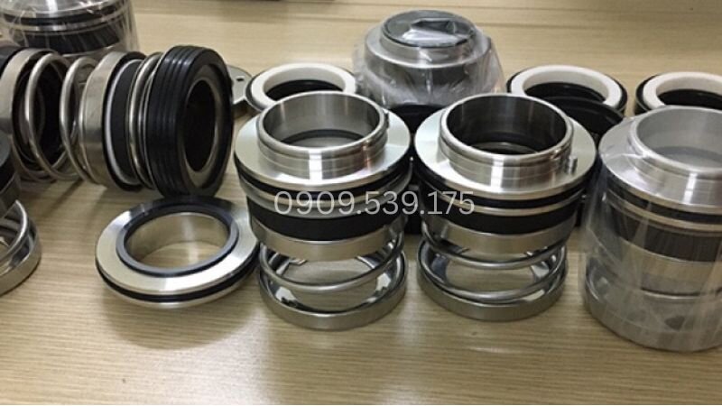 Hình ảnh cụ thể về phớt máy bơm